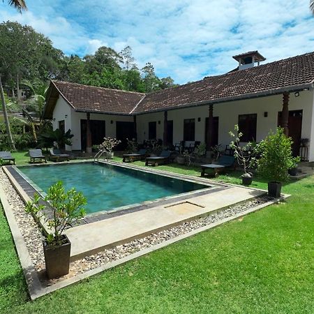 Villa Hiriketiya Диквела Екстериор снимка