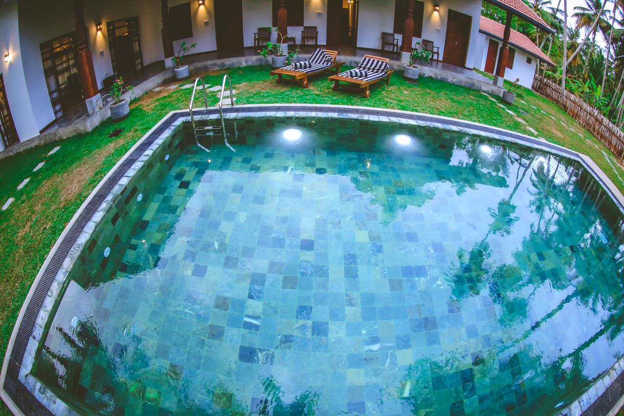 Villa Hiriketiya Диквела Екстериор снимка